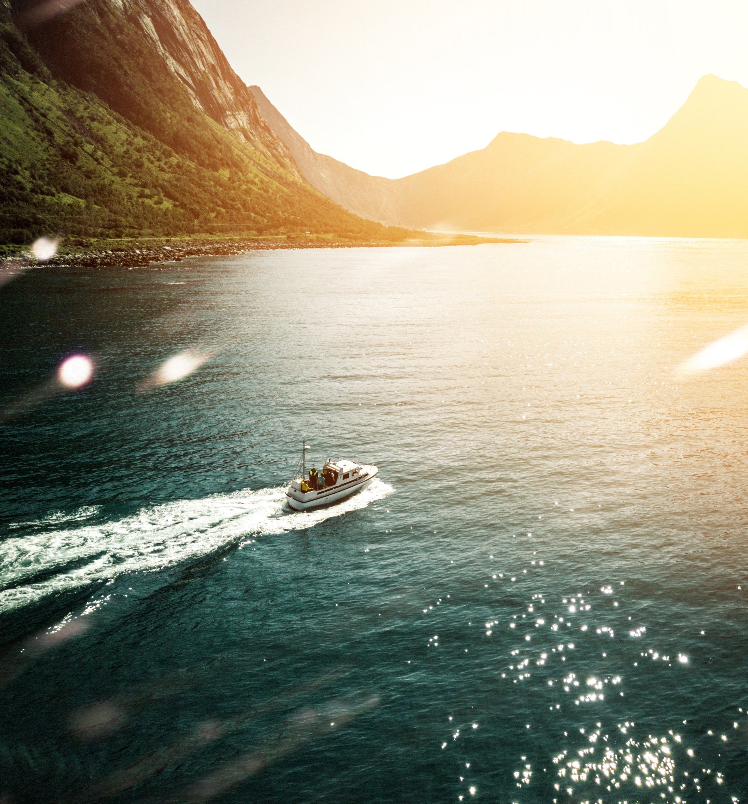 Can you track your boat with the AirBolt GPS?